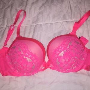 Victoria’s Secret Very Sexy Push up